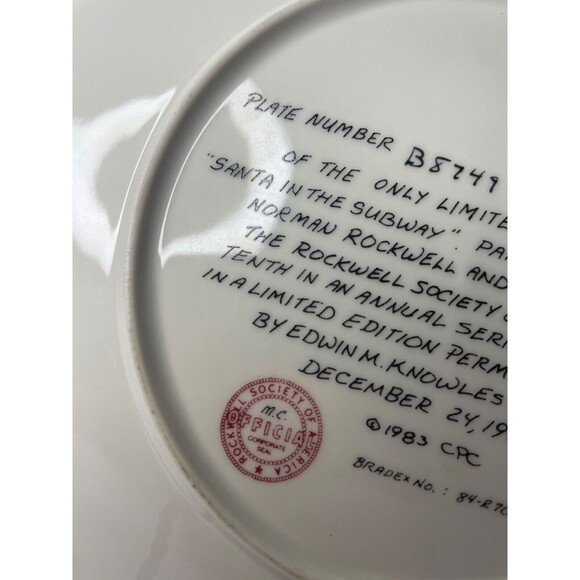 Knowles Norman Rockwell Santa in the Subway 1983 Collector Plate with COA - Picture 7 of 9